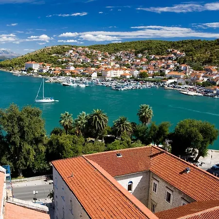 Apartment In Okrug Gornji With Seaview, Terrace, Air Condition, Wifi *